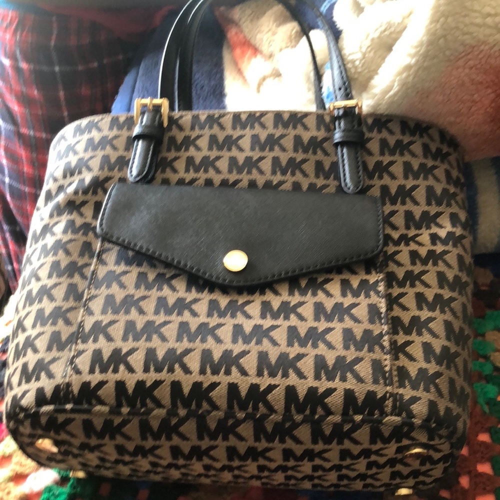 Fannypack - Picture 6 of 6